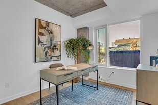 Recital  36 Robinson in Ottawa, ON - Building Photo