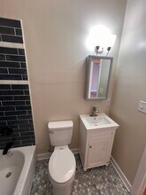 1005 W High St in Petersburg, VA - Foto de edificio - Building Photo