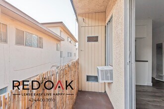 4069 Oakwood Ave in Los Angeles, CA - Building Photo - Building Photo