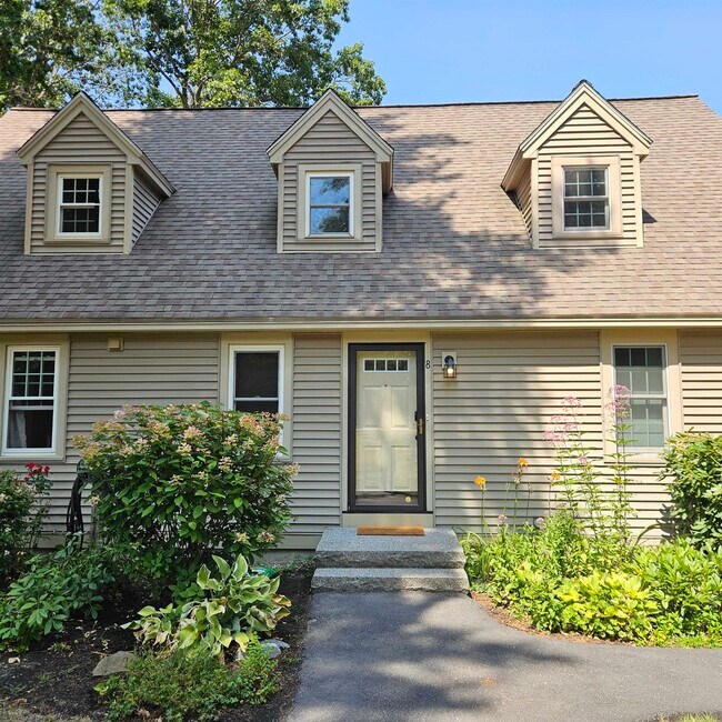 property at 8 Balmoral Dr