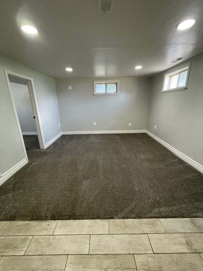 379 Odell Lane 100 N in North Salt Lake, UT - Building Photo - Building Photo