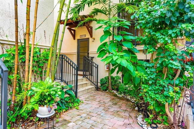 2819 Coconut Ave in Miami, FL - Building Photo - Building Photo