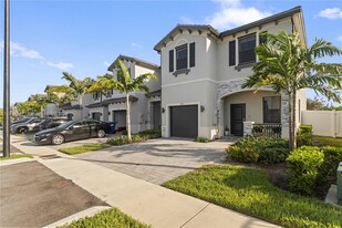 496 NW 203rd Ter in Miami, FL - Building Photo