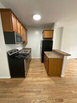 211 Bates St NW in Washington, DC - Building Photo