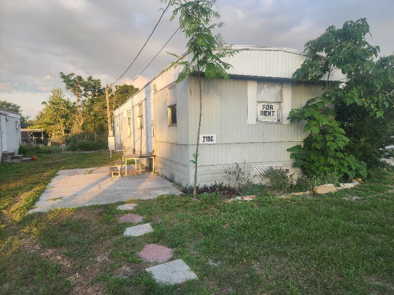 219 Dairy Rd in Auburndale, FL - Building Photo