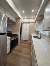 314 W 7th St in Claremont, CA - Building Photo - Building Photo