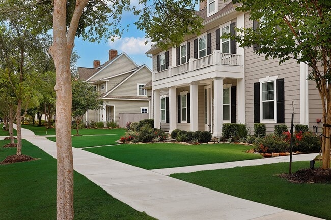 property at 154 Kendrick Pines Blvd