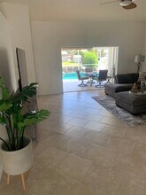 4973 Viceroy St, Unit A in Cape Coral, FL - Foto de edificio - Building Photo