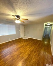 405 Kess Way in Reno, NV - Building Photo - Building Photo