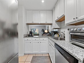 4507 S Oak Dr in Tampa, FL - Building Photo - Building Photo