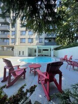 Camelia Court in Vancouver, BC - Building Photo