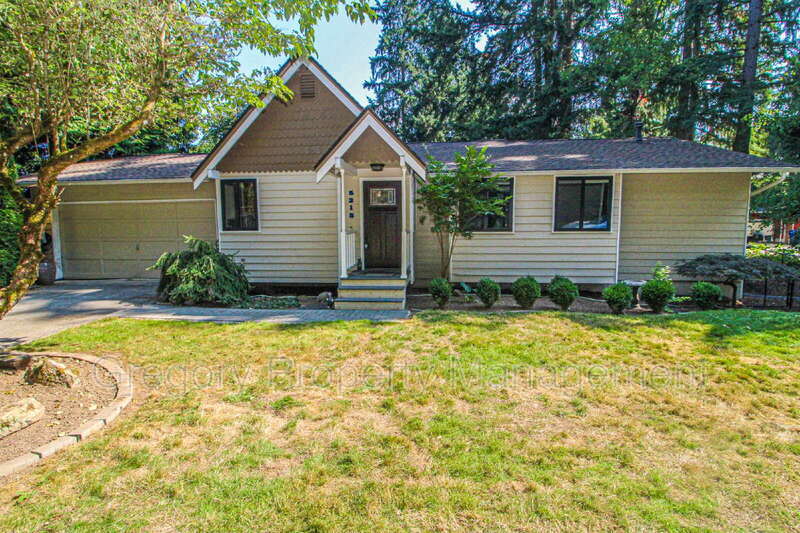 5315 215th St SE in Woodinville, WA - Building Photo