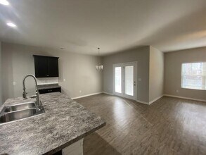 102 Oak Path Ln in Harvest, AL - Building Photo - Building Photo