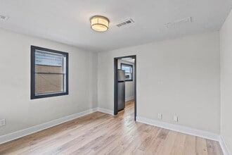 934 Garibaldi St SW in Atlanta, GA - Building Photo - Building Photo