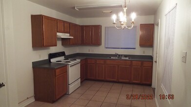 311 La garde St in San Antonio, TX - Building Photo - Building Photo