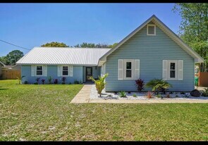 447 Fleshman Dr in Destin, FL - Building Photo