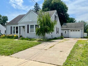 5639 Glasgow Rd in Sylvania, OH - Building Photo - Building Photo