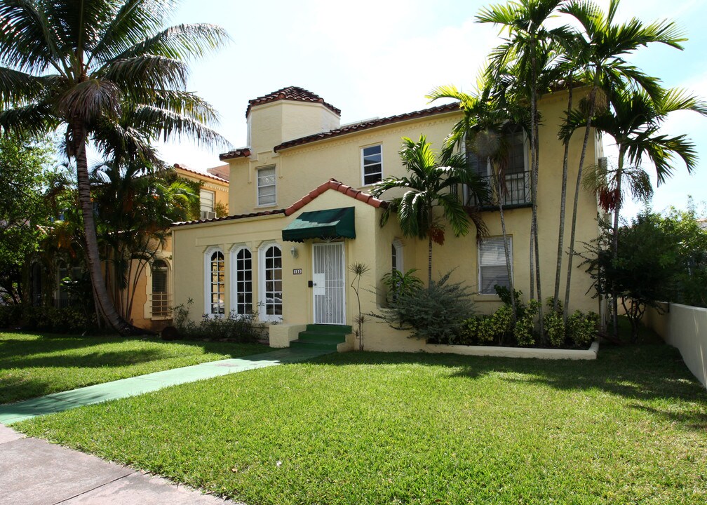 122 Menores Ave in Coral Gables, FL - Foto de edificio