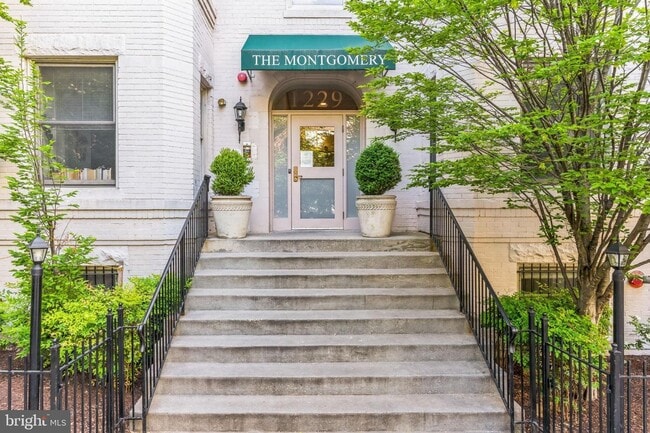 property at 1229 12th St NW