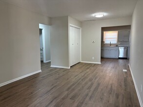 7513-7515 E Lincoln St in Wichita, KS - Building Photo - Building Photo