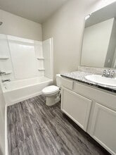 2110 Avenue J - B Ave in Lubbock, TX - Building Photo - Building Photo