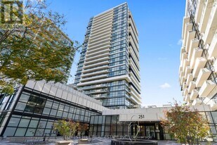 251 Manitoba St in Toronto, ON - Building Photo