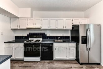 11831 Shire Ct in Reston, VA - Building Photo - Building Photo