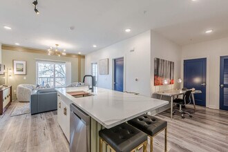 525 Parkway Dr NE in Atlanta, GA - Foto de edificio - Building Photo