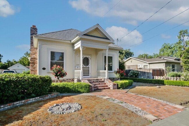 property at 214 Pendegast St