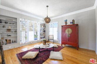 148 S Orange Dr in Los Angeles, CA - Building Photo - Building Photo