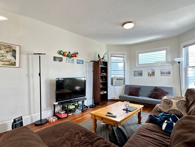 12 Wensley St, Unit 1