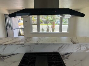 557 Bernard St in Costa Mesa, CA - Building Photo - Building Photo