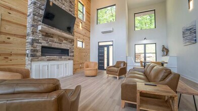 10573 Jasper Ln in Rogers, AR - Building Photo - Building Photo