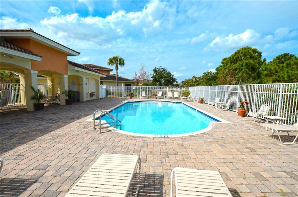 826 Middleton Dr SW in Vero Beach, FL - Building Photo