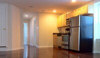 4949 Catharine St, Unit 3 photo'