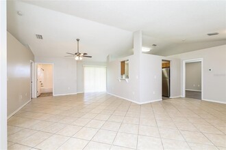 1136 Lavaur Ct in Kissimmee, FL - Building Photo - Building Photo