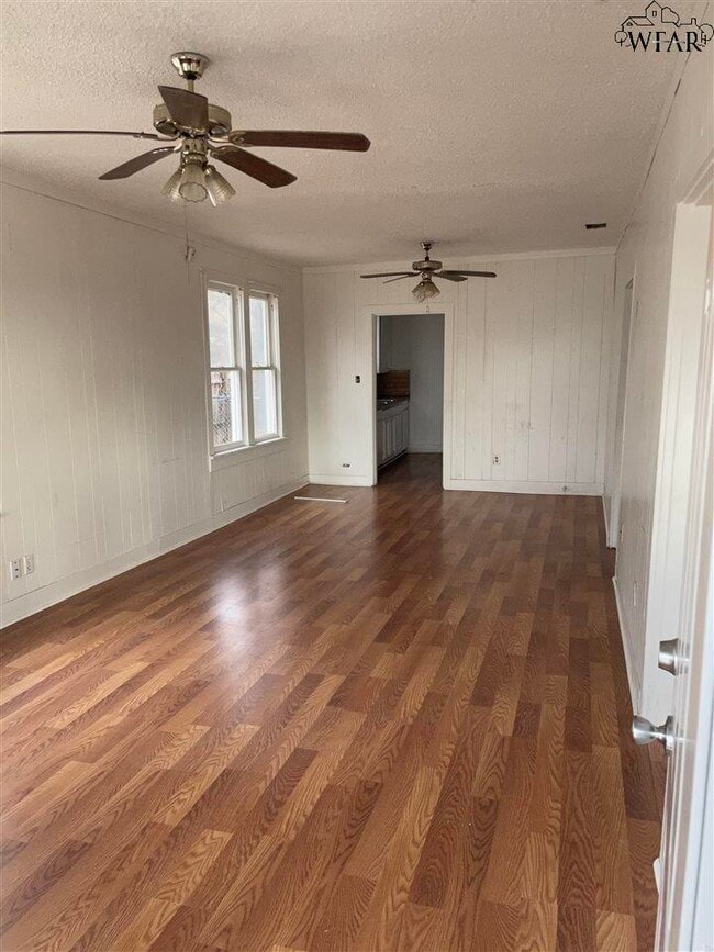 2215 Taylor St in Wichita Falls, TX - Building Photo - Building Photo