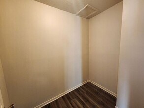 210 W Montgomery St in Brazil, IN - Building Photo - Building Photo