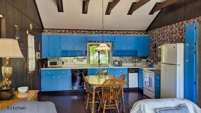 102 Elm Ct in Dingmans Ferry, PA - Building Photo - Building Photo