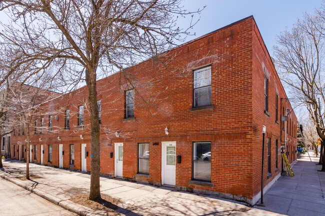 1238 De Laprairie St in Montréal, QC - Building Photo - Primary Photo