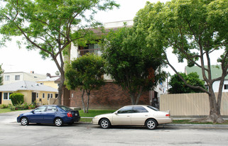 405 W Windsor Rd in Glendale, CA - Foto de edificio - Building Photo