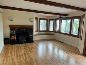 9400 SW 3rd Ave in Portland, OR - Building Photo - Building Photo