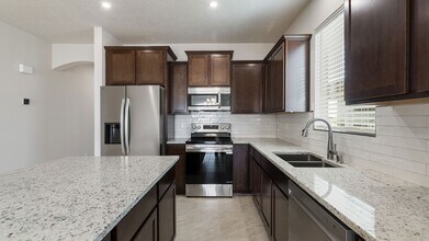 1913 Pena Ave SE in Albuquerque, NM - Building Photo - Building Photo