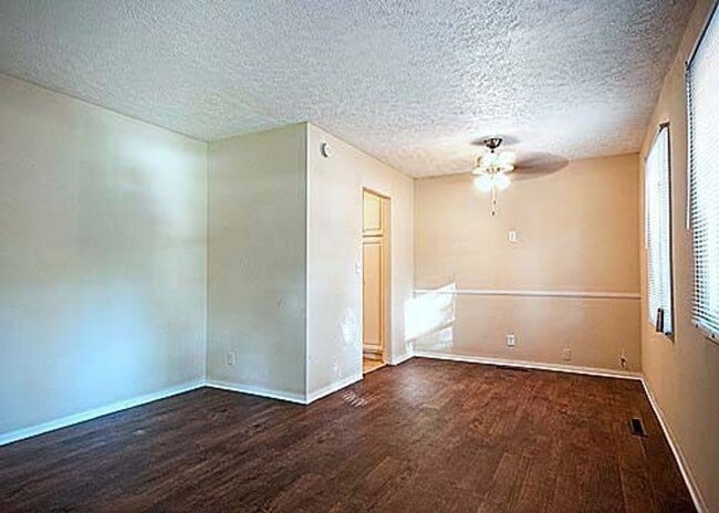 770 S 70th St in Omaha, NE - Building Photo - Building Photo