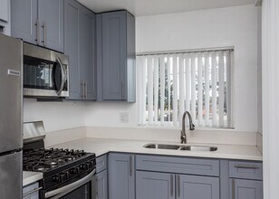 Palmyra Villas in Los Angeles, CA - Foto de edificio - Interior Photo