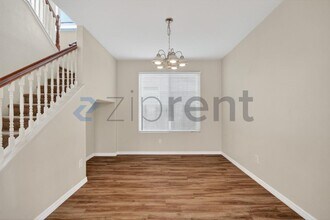 608 Shenandoah Ave in San Marcos, CA - Foto de edificio - Building Photo