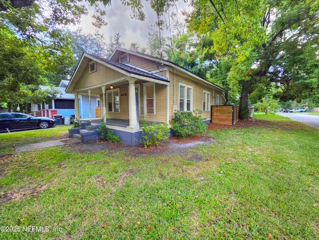 3058 Phyllis St in Jacksonville, FL - Building Photo - Building Photo