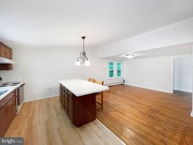 62 NJ-31 in Pennington, NJ - Building Photo