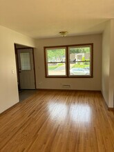 1764 Pleasant St in Lauderdale, MN - Foto de edificio - Building Photo