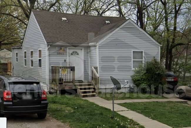 6841 Walrond Ave in Kansas City, MO - Building Photo - Building Photo